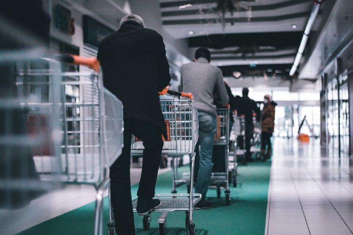 Customer-Centric Decision Making: The Key to Effective Crisis Navigation